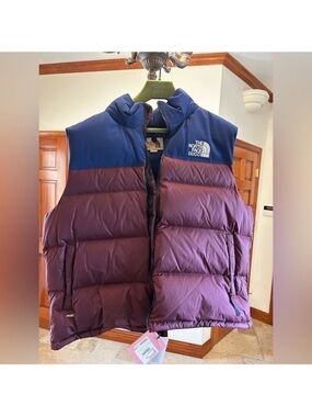 Men’s Gucci, X Northface puffer vest size XXXL with dust bag NWT